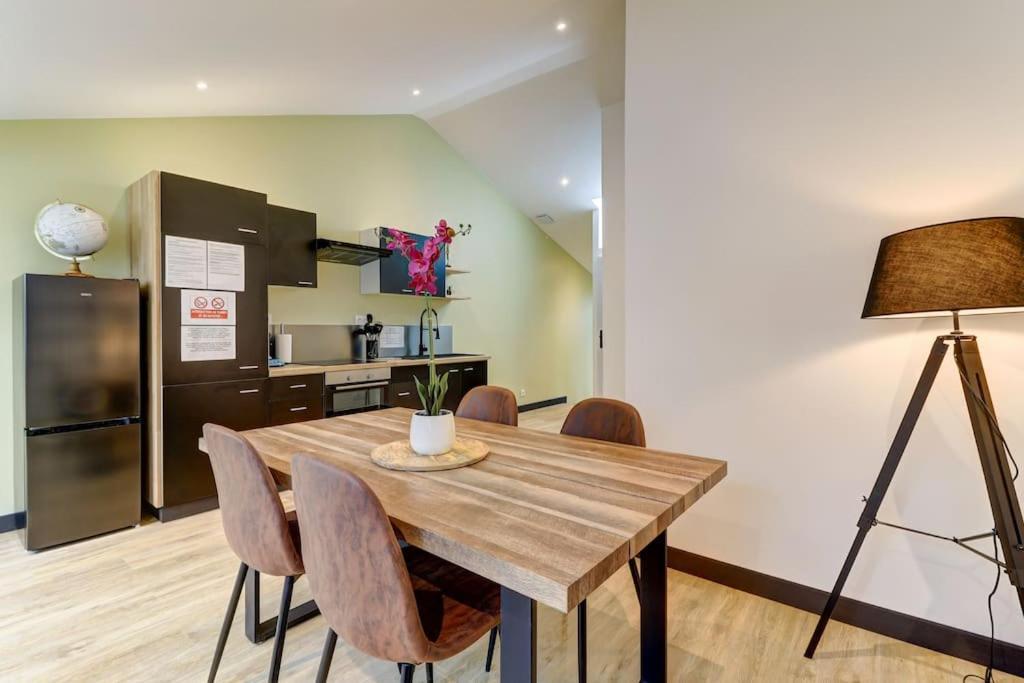 La Cambuse Topdestination-Bourg - Centre Ville - Classe 3 Etoiles Bourg-en-Bresse Exterior foto